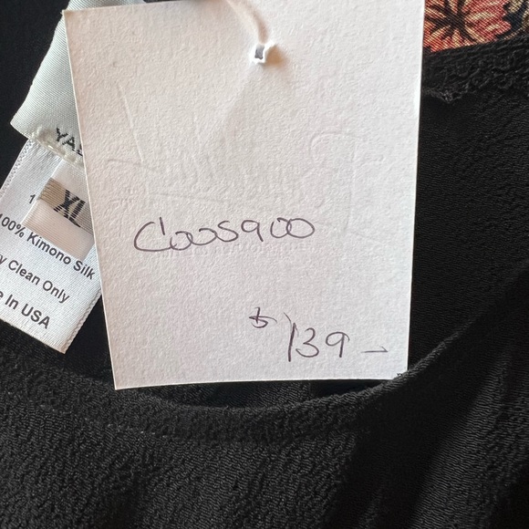 Rayon/Silk Set, Tunic Top M/L & Vest XL - Picture 2 of 8